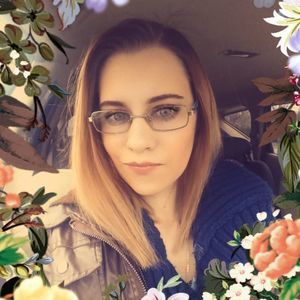 Meet your Posher, Danae